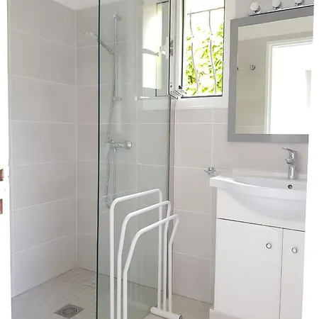 Au Calme, Proche Commerces Et Plages Daire *