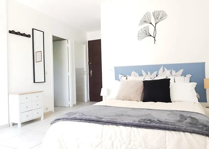 Au Calme, Proche Commerces Et Plages *