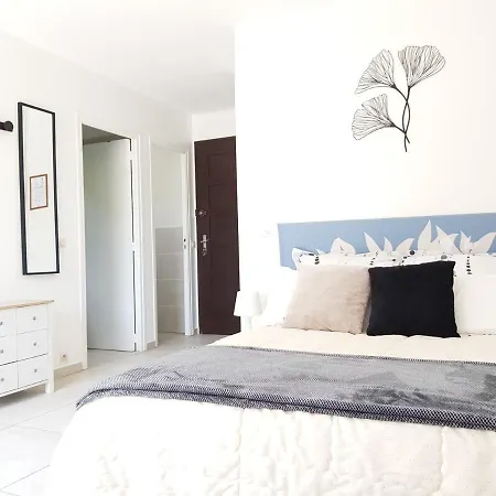 Au Calme, Proche Commerces Et Plages *